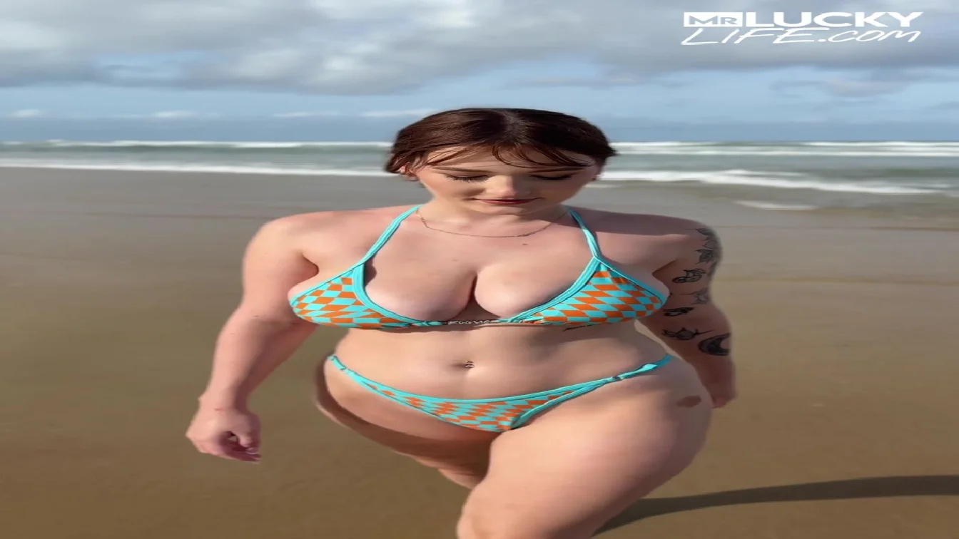 OnlyFans Jade Harper Busty Beach Vibes With Jade XXX
